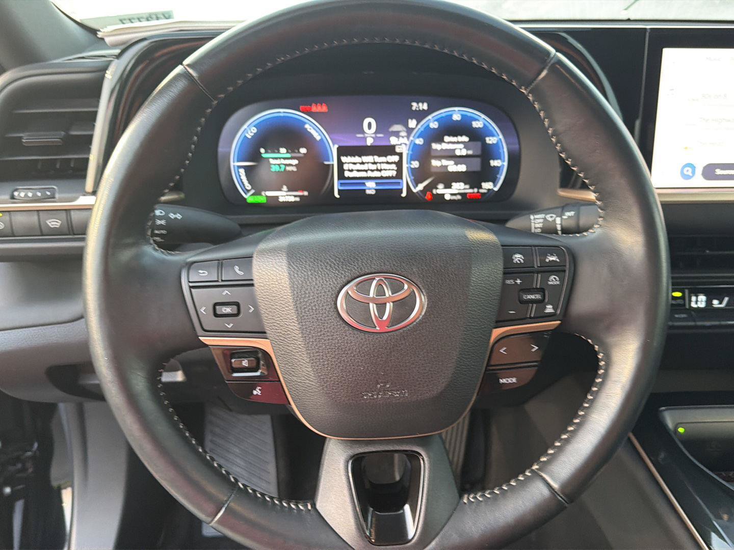 Certified 2025 Toyota Crown AWD/4WD image 21