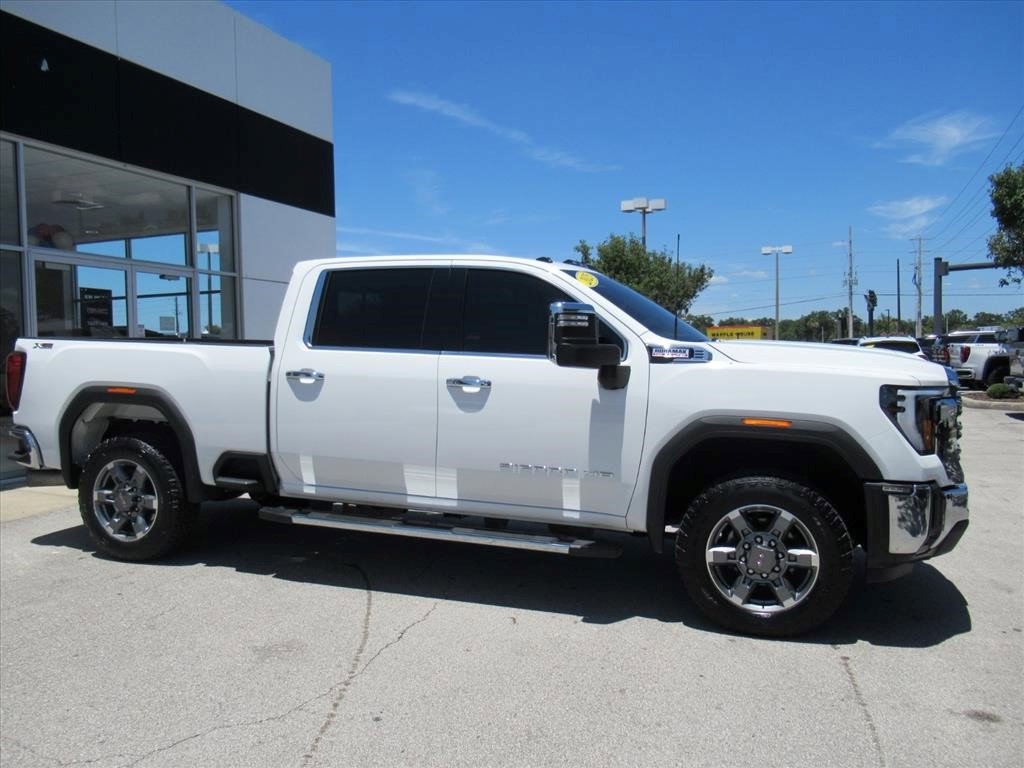 Certified 2025 GMC Sierra 2500 SLE AWD/4WD image 2