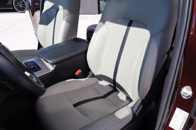 Used 2024 MAZDA CX-90 Plug-In Hybrid w/ Premium Pkg AWD/4WD image 10