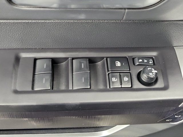 Used 2023 Toyota Tundra Platinum AWD/4WD image 19