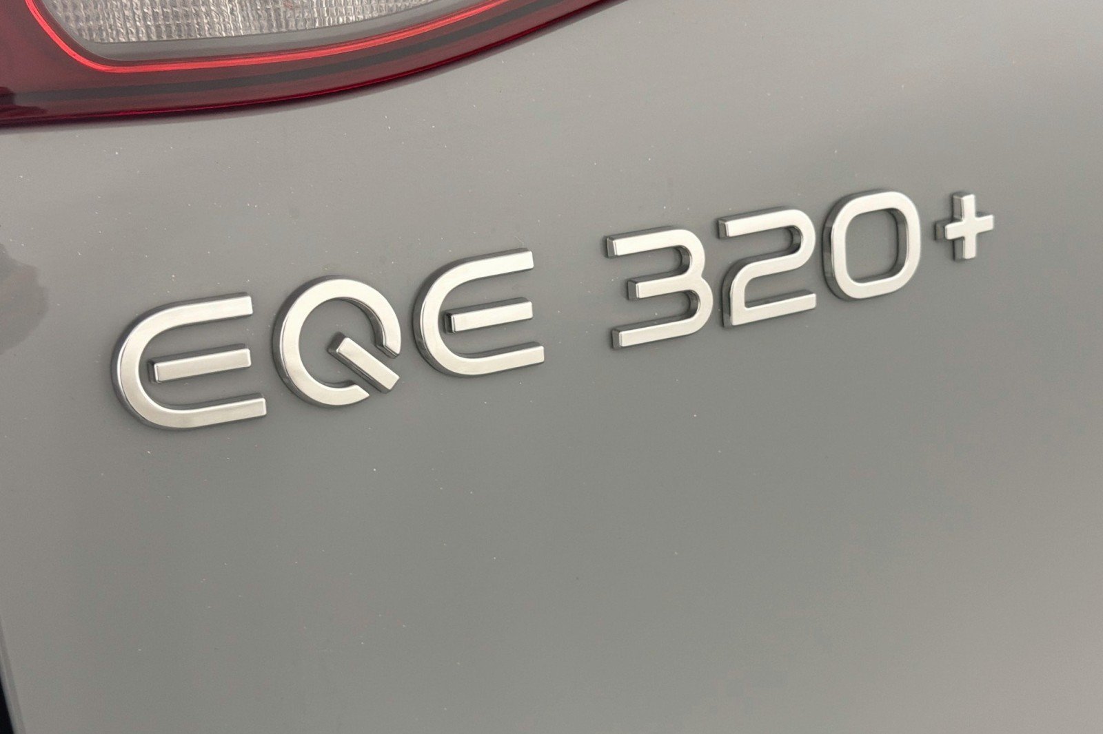 New 2027 Mercedes-Benz EQE 320+ SUV image 8