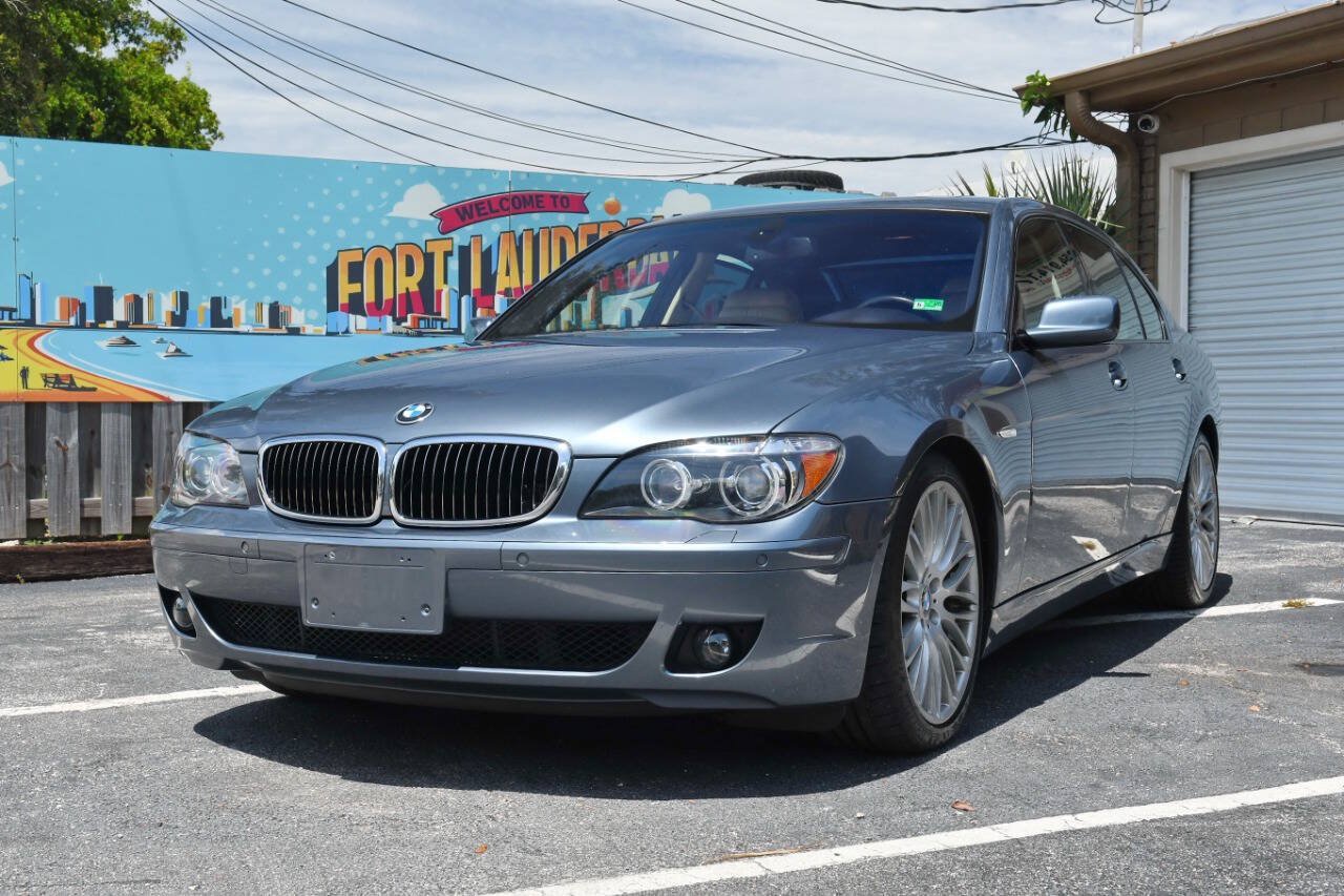 Used 2007 BMW 750i RWD image 2