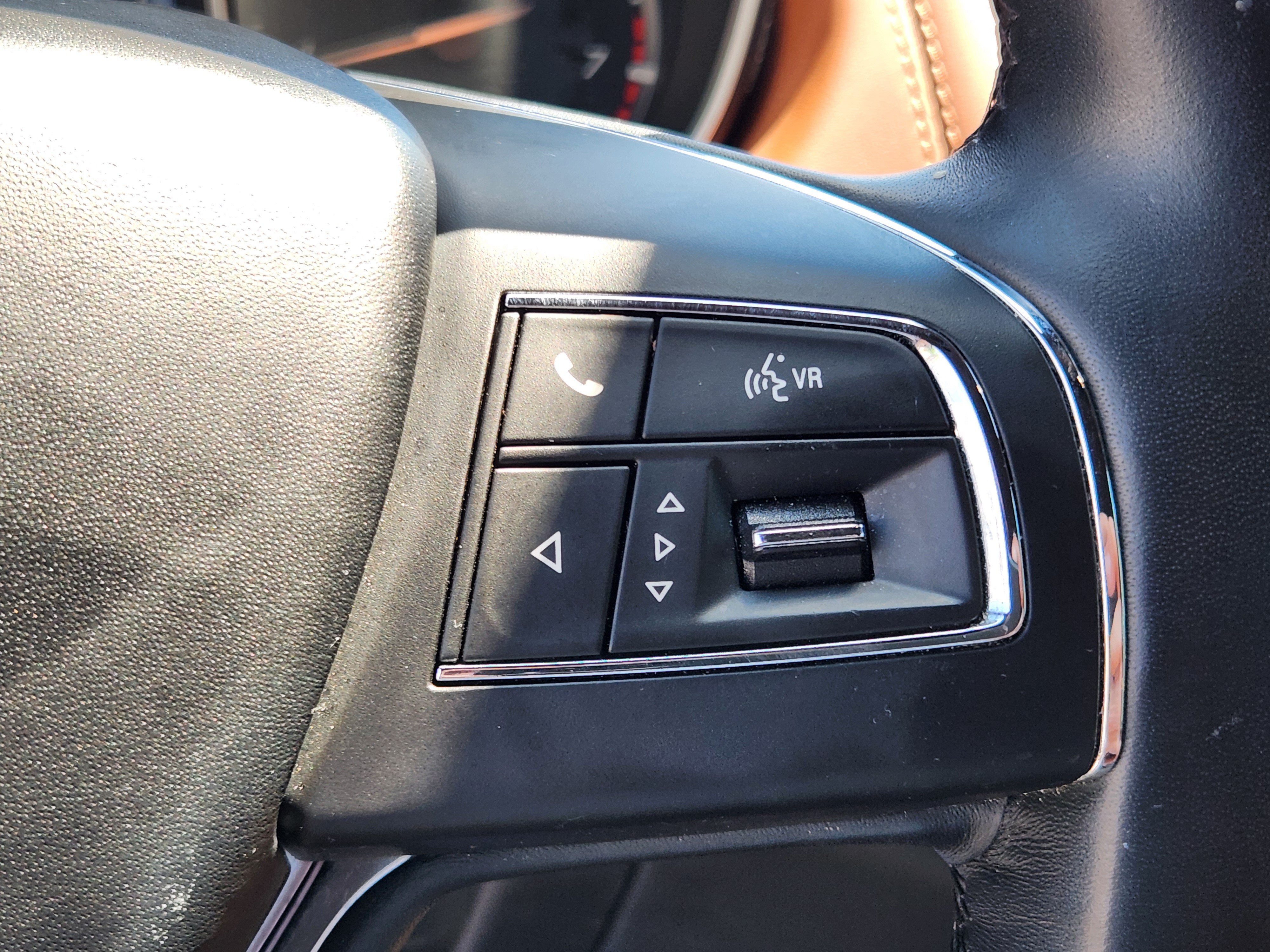 Used 2019 Maserati Levante GranLusso AWD/4WD image 23