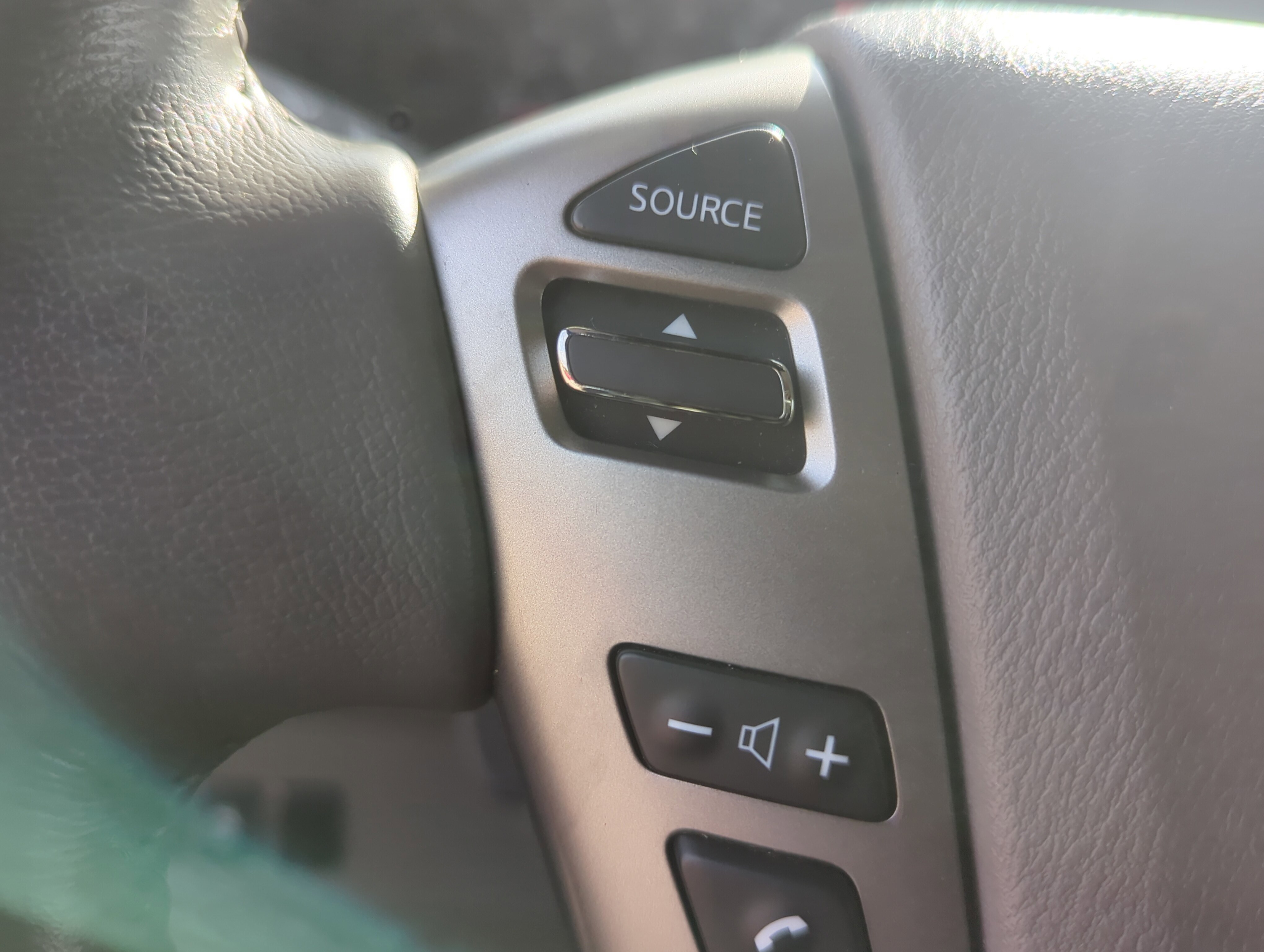 Used 2019 Nissan NV 3500 SL image 22