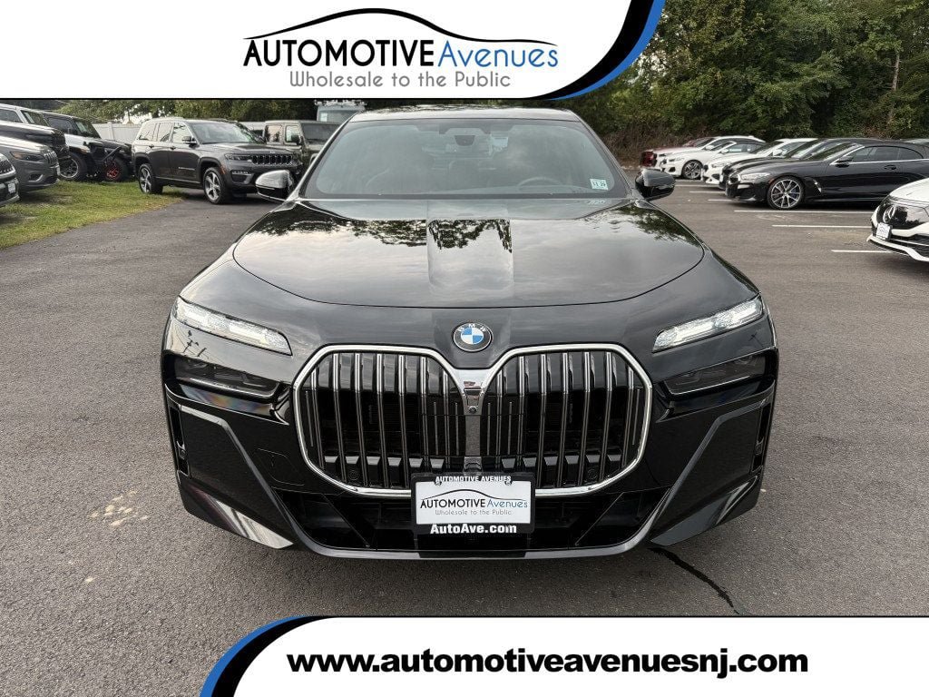 Used 2024 BMW 760i xDrive w/ Executive Package
