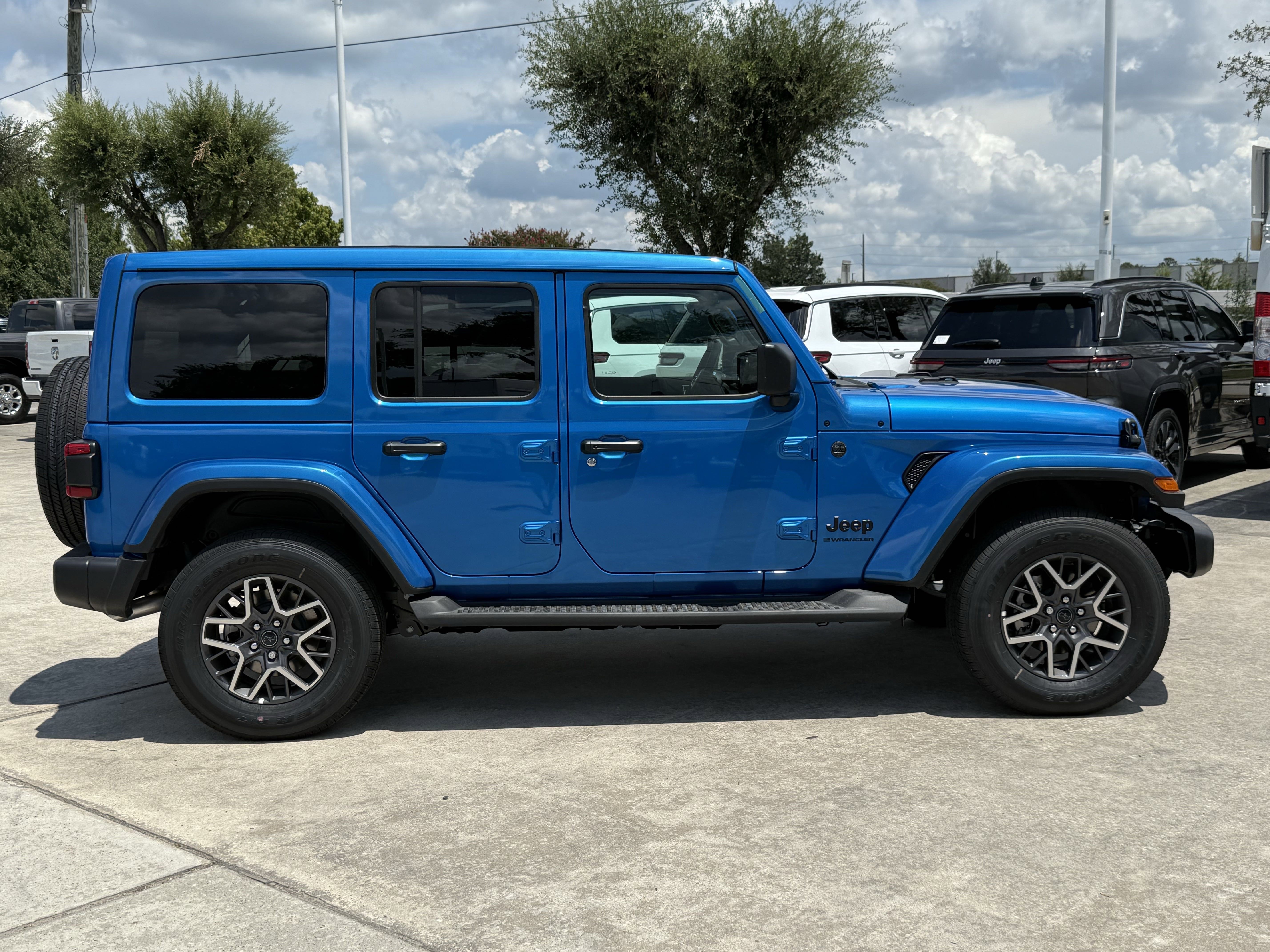 New 2025 Jeep Wrangler Sahara image 3