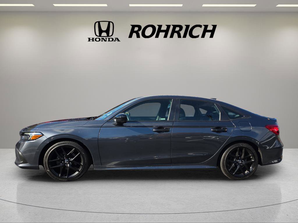 Used 2023 Honda Civic Sport image 2
