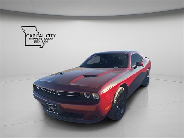Used 2020 Dodge Challenger SXT image 4