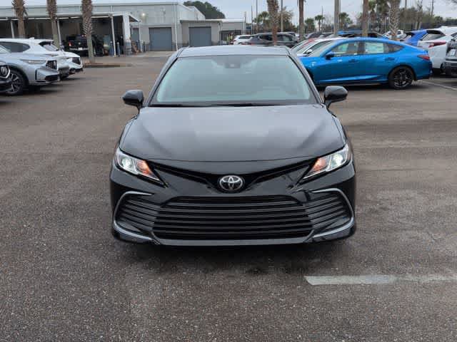 Used 2024 Toyota Camry LE image 3