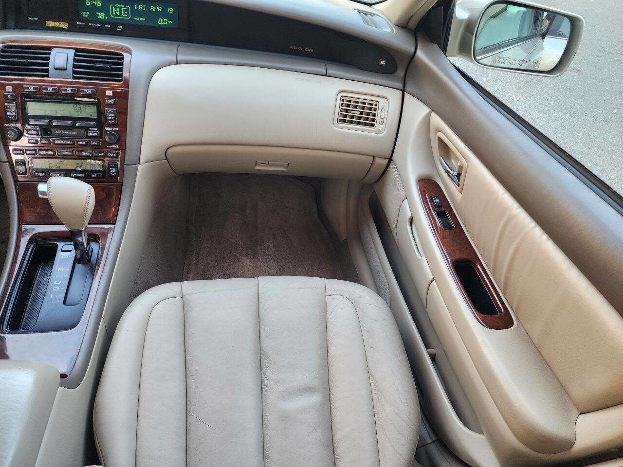 Used 2003 Toyota Avalon XLS FWD image 19