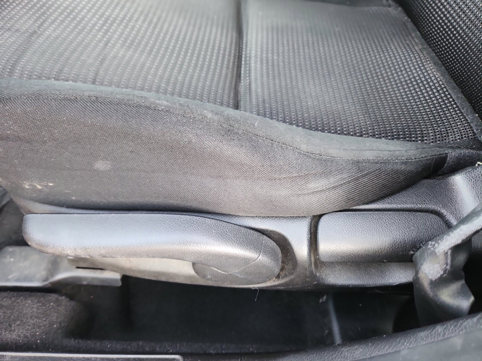 Used 2012 MAZDA MAZDA3 i Touring image 15