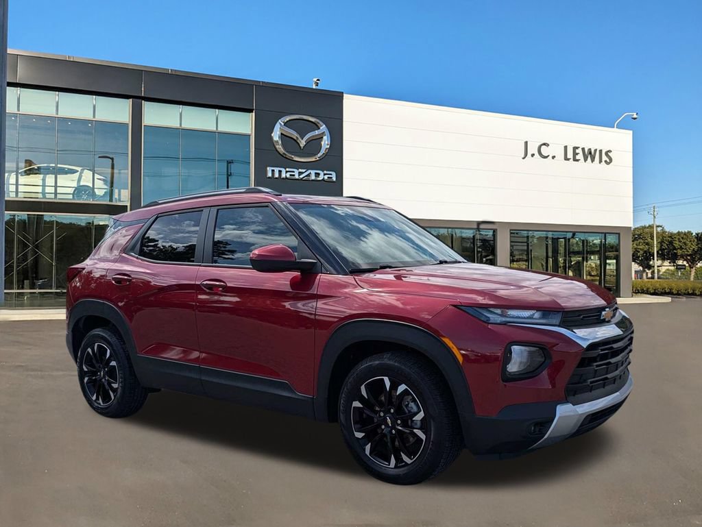 Used 2021 Chevrolet TrailBlazer LT w/ Driver Confidence Package