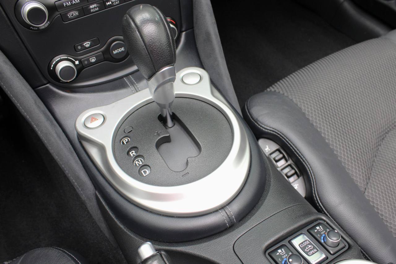 Used 2010 Nissan 370Z Touring w/ Sport Pkg RWD image 64