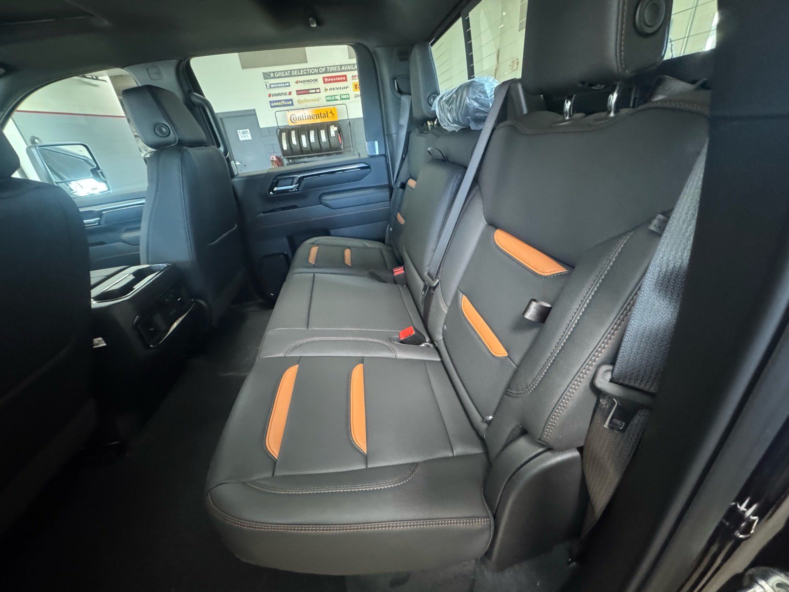 New 2026 GMC Sierra 2500 AT4 w/ AT4 Premium Plus Package AWD/4WD image 10