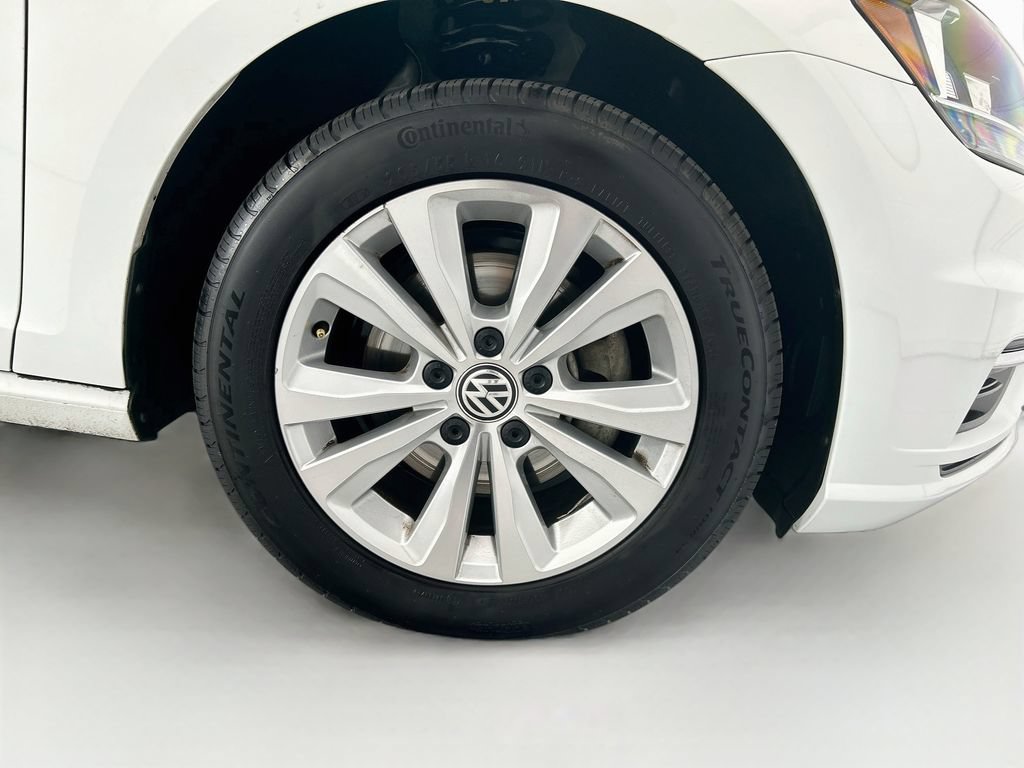 Used 2020 Volkswagen Golf 4-Door FWD image 30