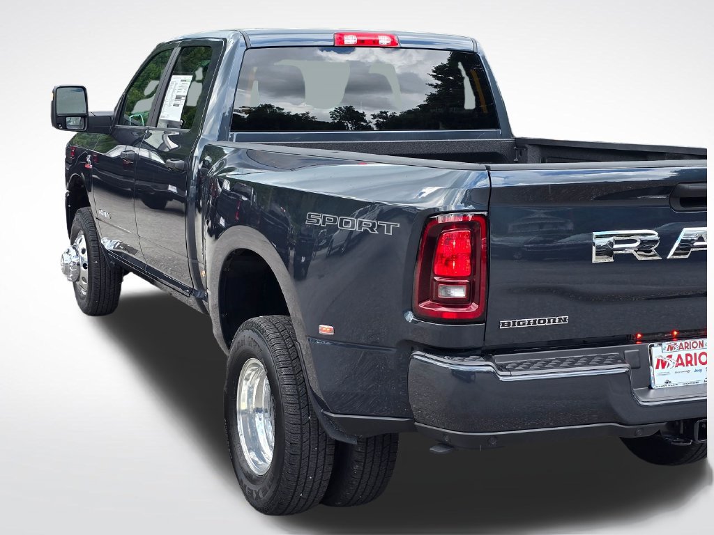 New 2026 RAM 3500 Big Horn AWD/4WD image 41