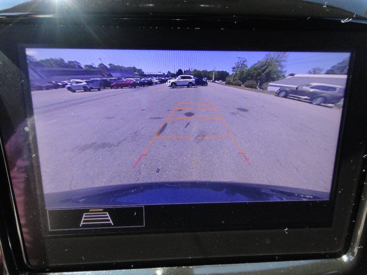 Used 2020 Chevrolet Traverse LT AWD/4WD image 9