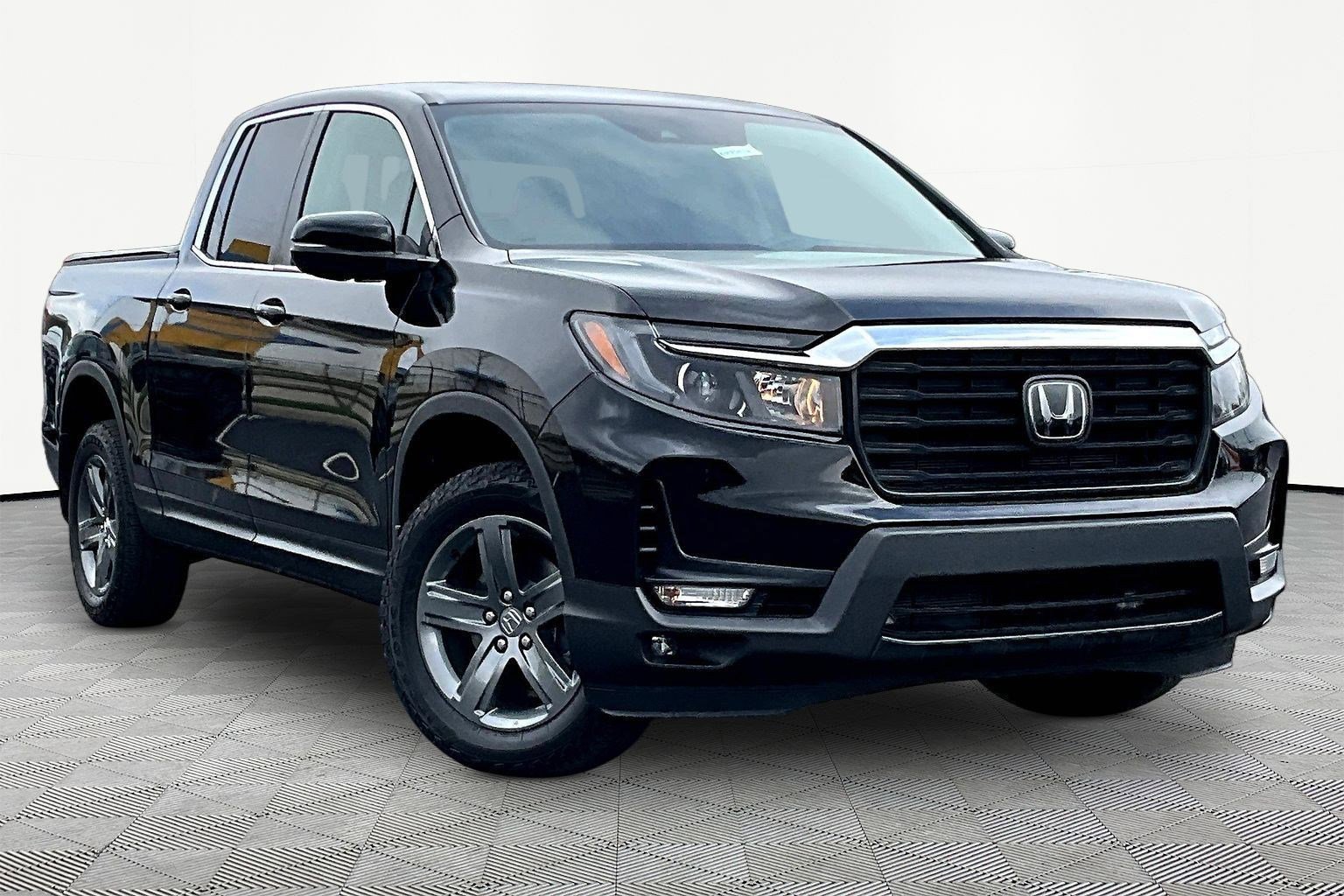 Used 2023 Honda Ridgeline RTL image 3
