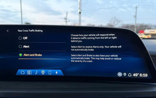 Used 2024 Cadillac XT4 Sport image 36