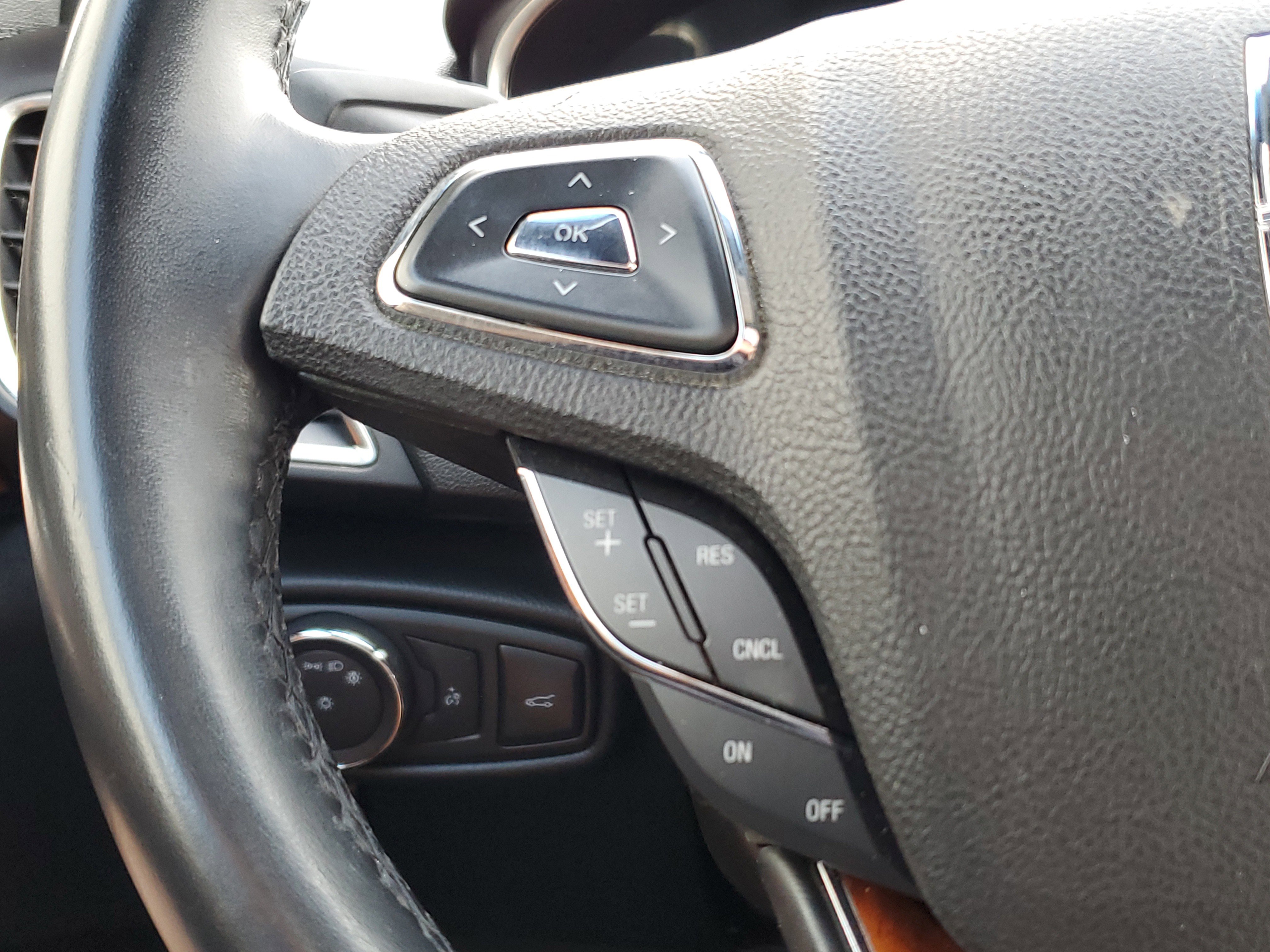 Used 2018 Lincoln MKX Reserve image 25