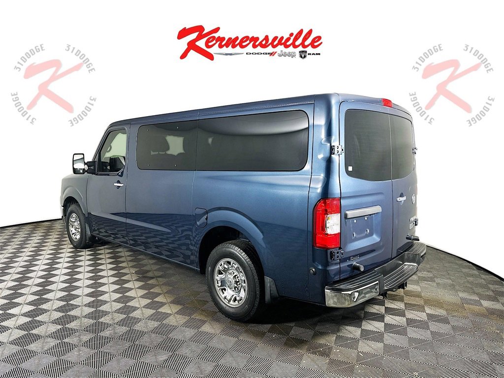 Used 2016 Nissan NV 3500 SL image 5