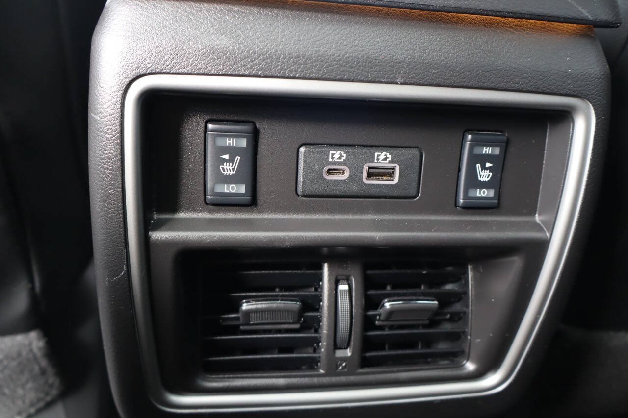 Used 2020 Nissan Murano SL w/ Moonroof Package AWD/4WD image 19