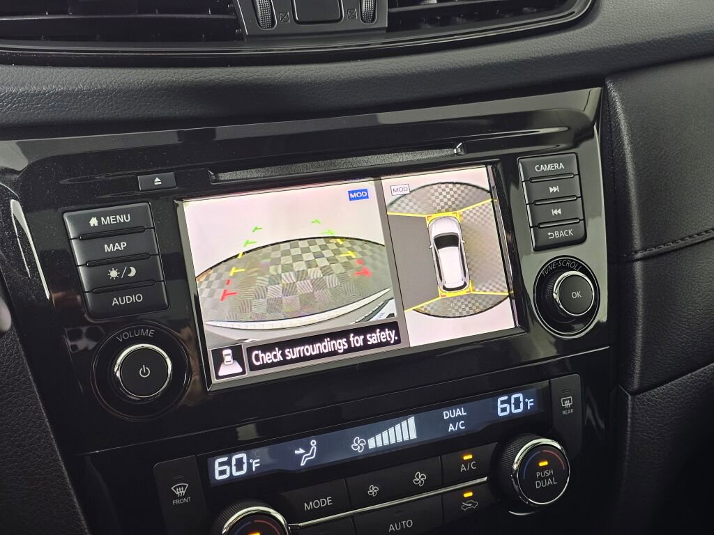 Used 2018 Nissan Rogue SV w/ Sun & Sound Touring Package image 29