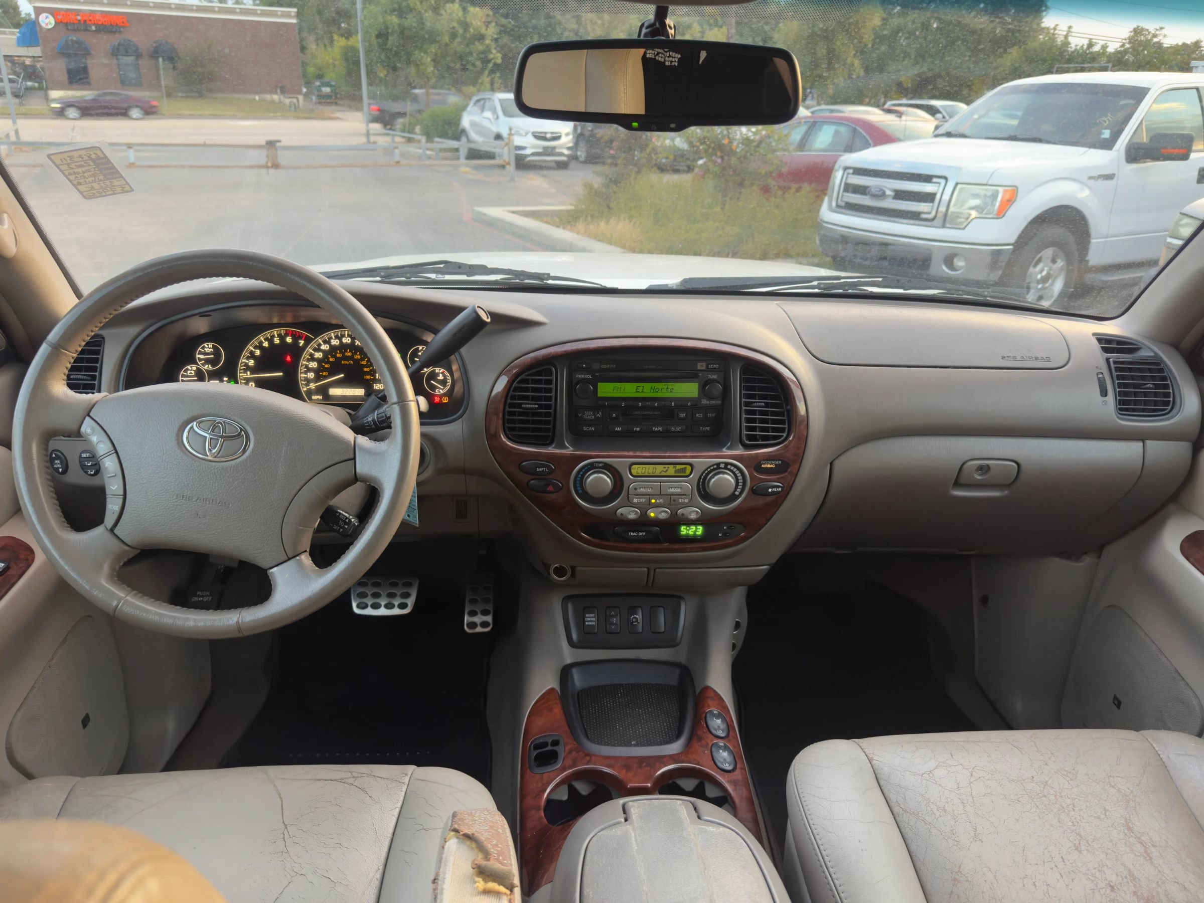 Used 2007 Toyota Sequoia Limited w/ Luxury Pkg RWD image 16