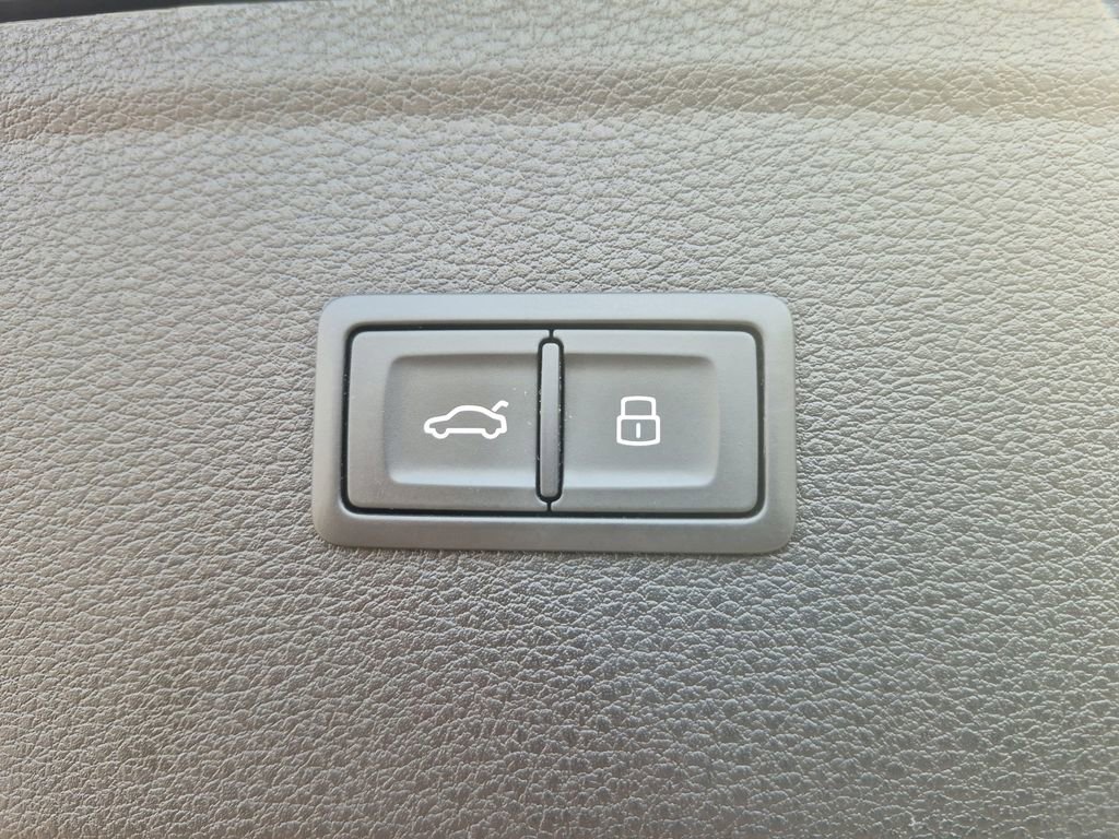 Used 2023 Audi Q5 2.0T Premium Plus image 16