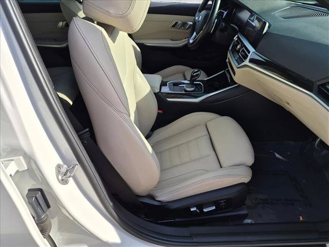 Used 2020 BMW 330i Sedan w/ Premium Package RWD image 21