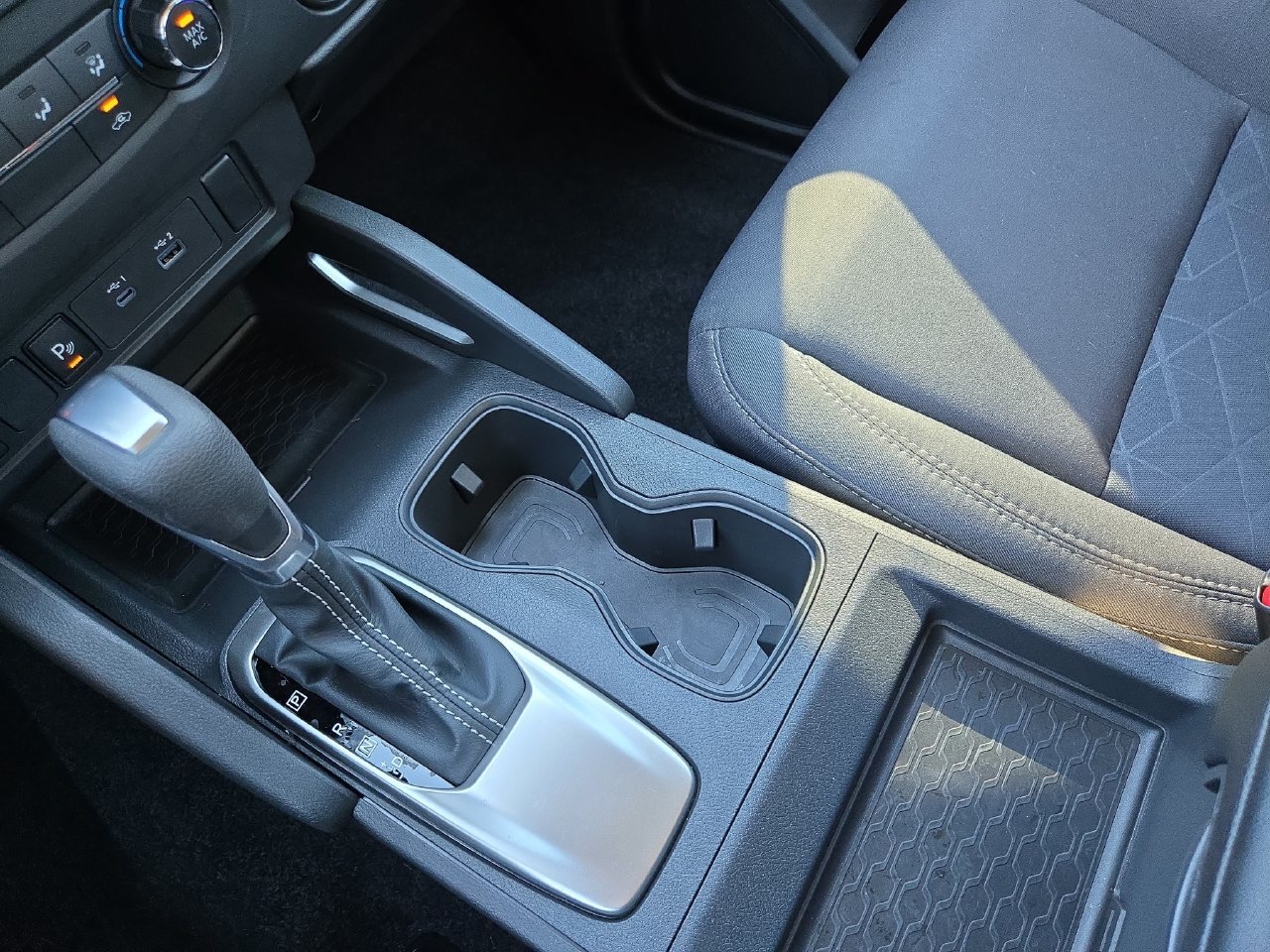 Certified 2025 Nissan Frontier SV RWD image 24
