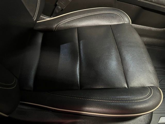 Used 2023 GMC Yukon XL SLT image 33