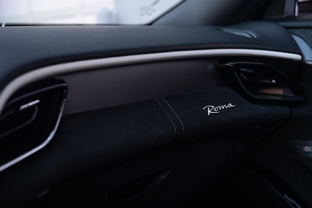 Used 2024 Ferrari Roma image 43