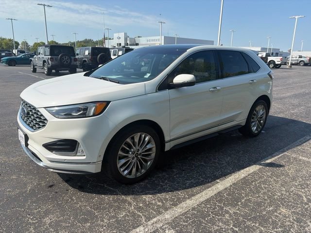 Used 2020 Ford Edge Titanium w/ Equipment Group 301A AWD/4WD image 3