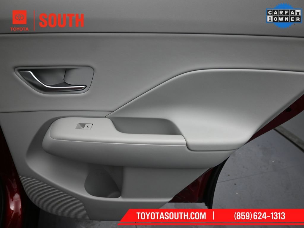 Used 2024 Hyundai Kona Limited image 27