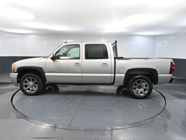 Used 2006 GMC Sierra 1500 Denali w/ Onstar Plus Package image 9