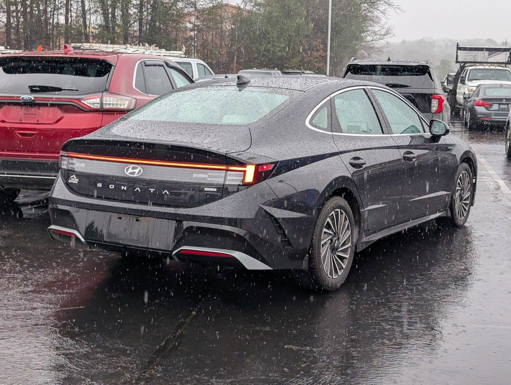 Used 2024 Hyundai Sonata SEL image 3