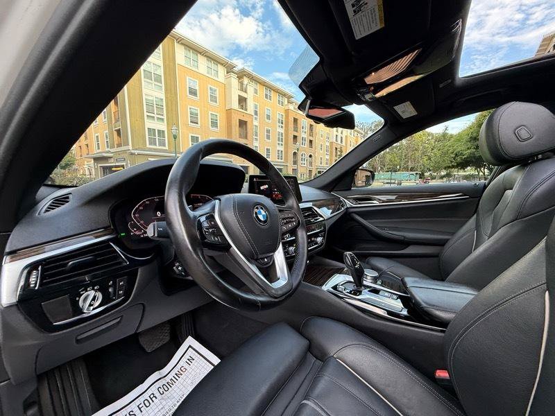 Used 2020 BMW 530i w/ Convenience Package RWD image 35