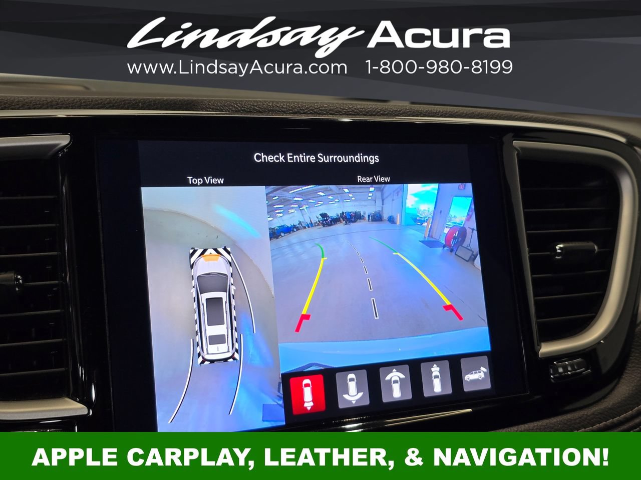 Used 2024 Chrysler Pacifica Limited FWD image 17