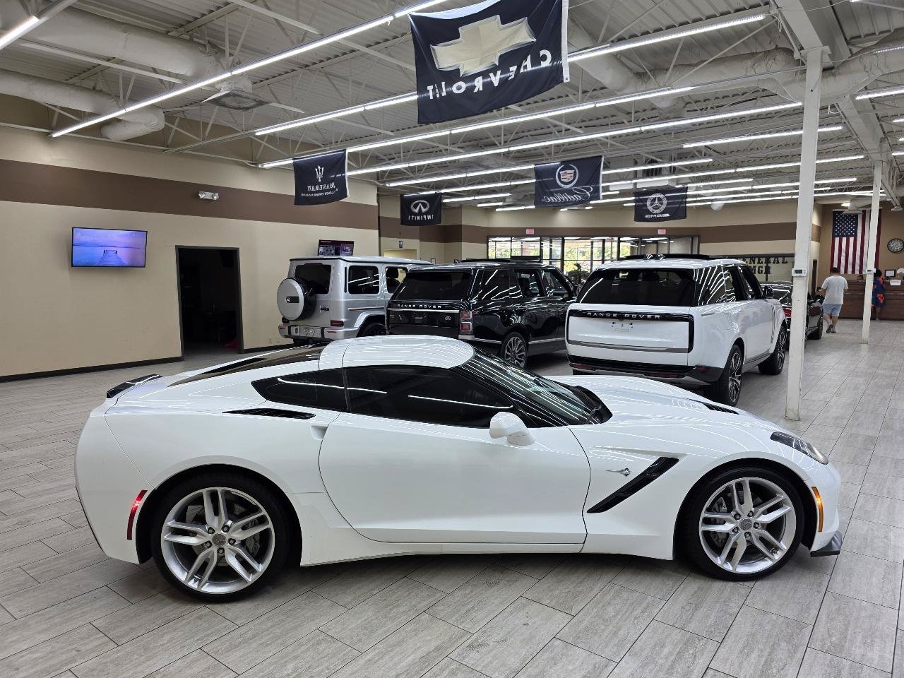Used 2019 Chevrolet Corvette Stingray Coupe w/ Battery Protection Package RWD image 7