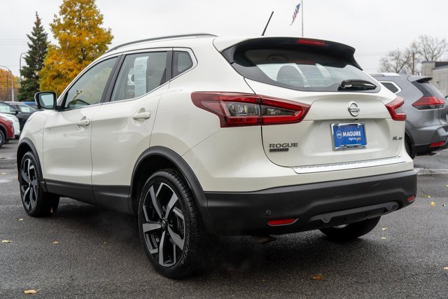 Used 2022 Nissan Rogue Sport SL w/ Premium Package image 8