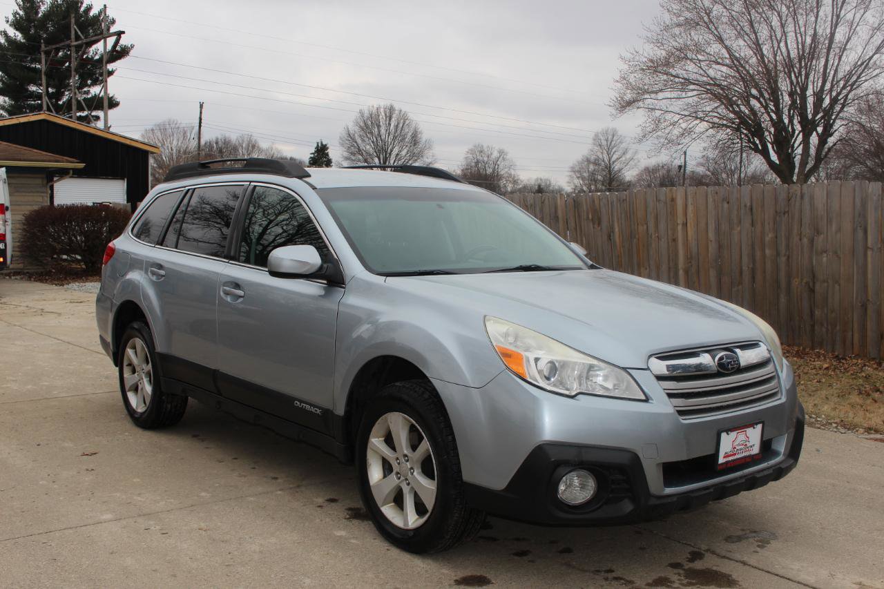 Used 2013 Subaru Outback 2.5i Premium w/ All-Weather Pkg AWD/4WD image 2