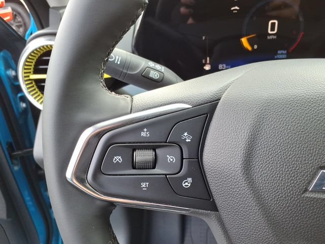 Used 2025 Chevrolet Trax ACTIV w/ Sunroof Package FWD image 19