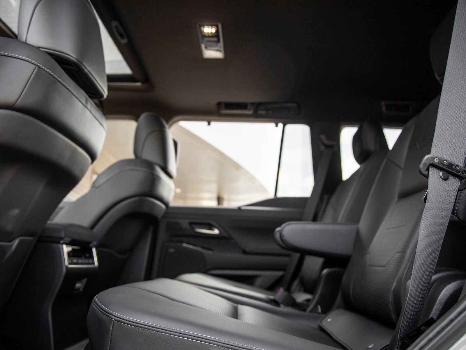 Used 2026 Lexus GX 550 w/ Accessory Package (2T) image 37