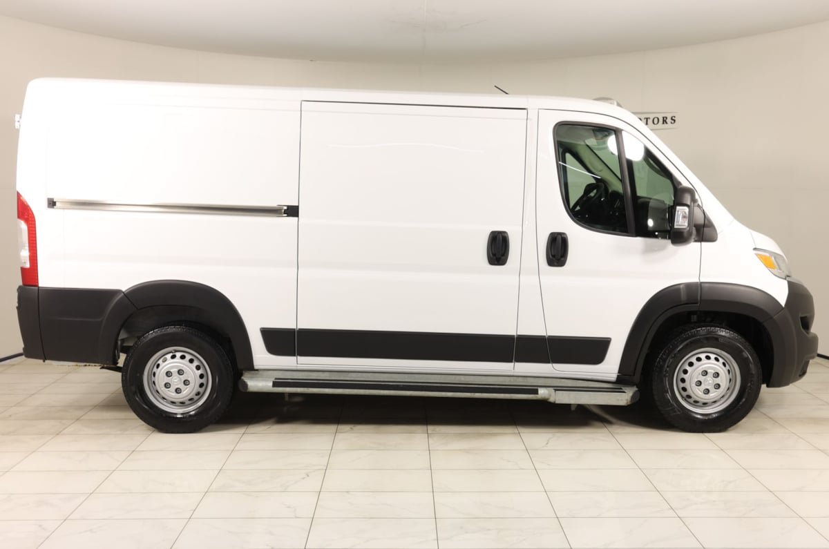 Used 2025 RAM ProMaster 2500 w/ U-Haul Equipment Group FWD image 2