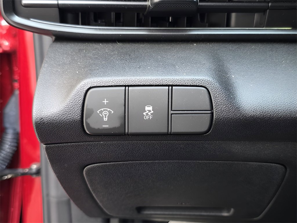 Certified 2025 Hyundai Elantra N Line image 25