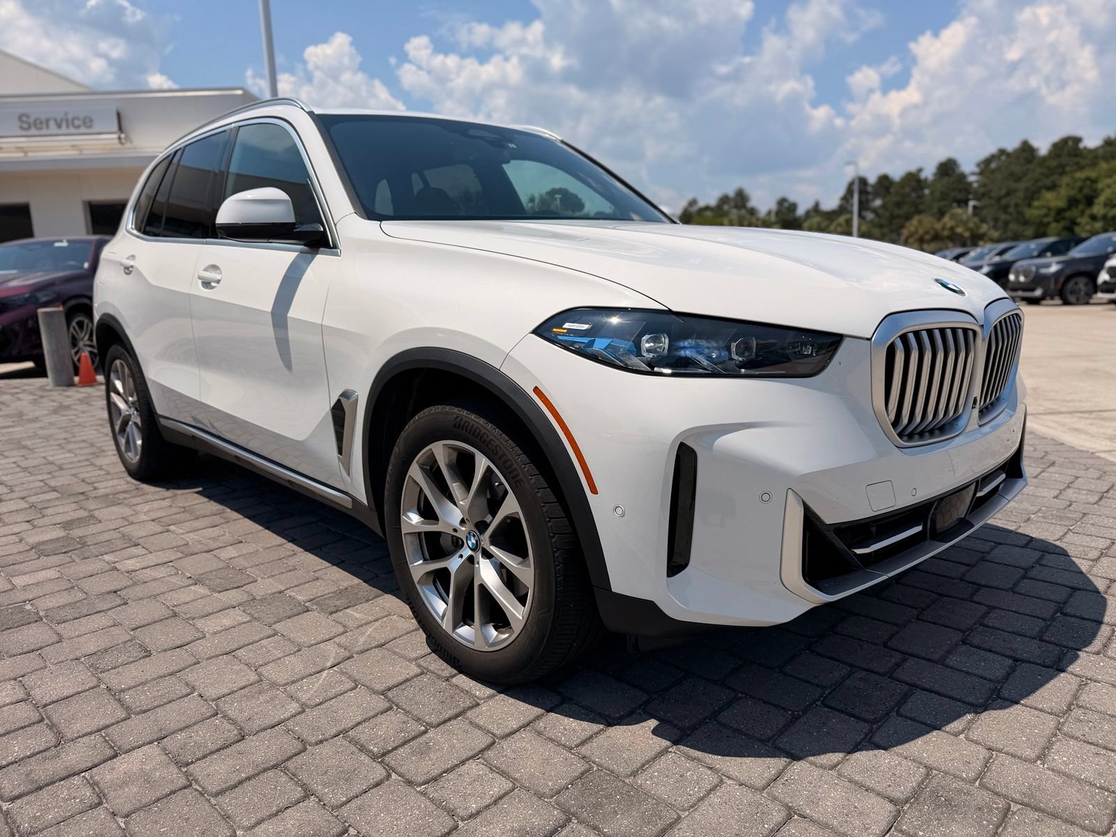Certified 2025 BMW X5 xDrive40i w/ Premium Package AWD/4WD image 7