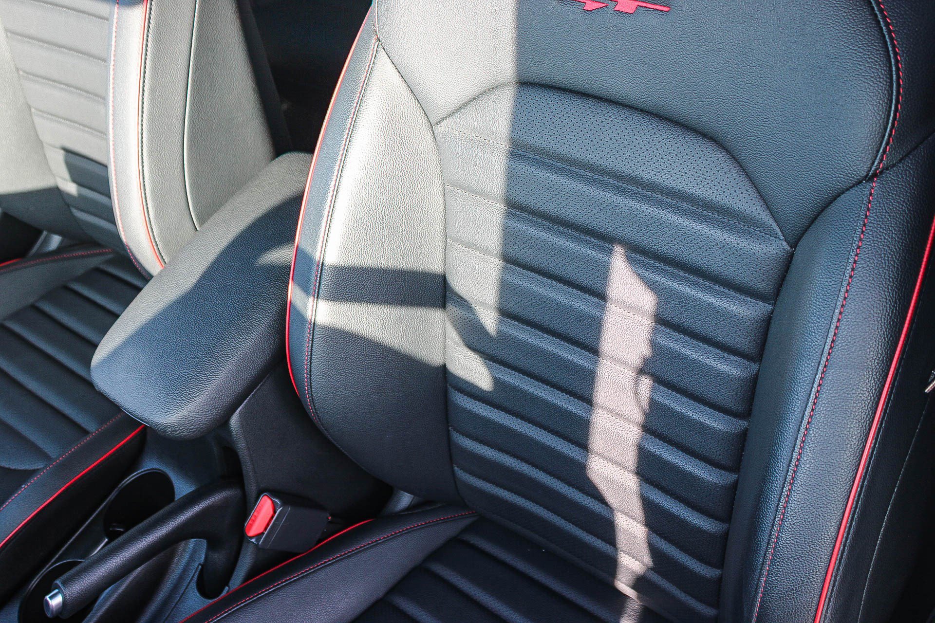 Used 2022 Kia Forte GT image 23