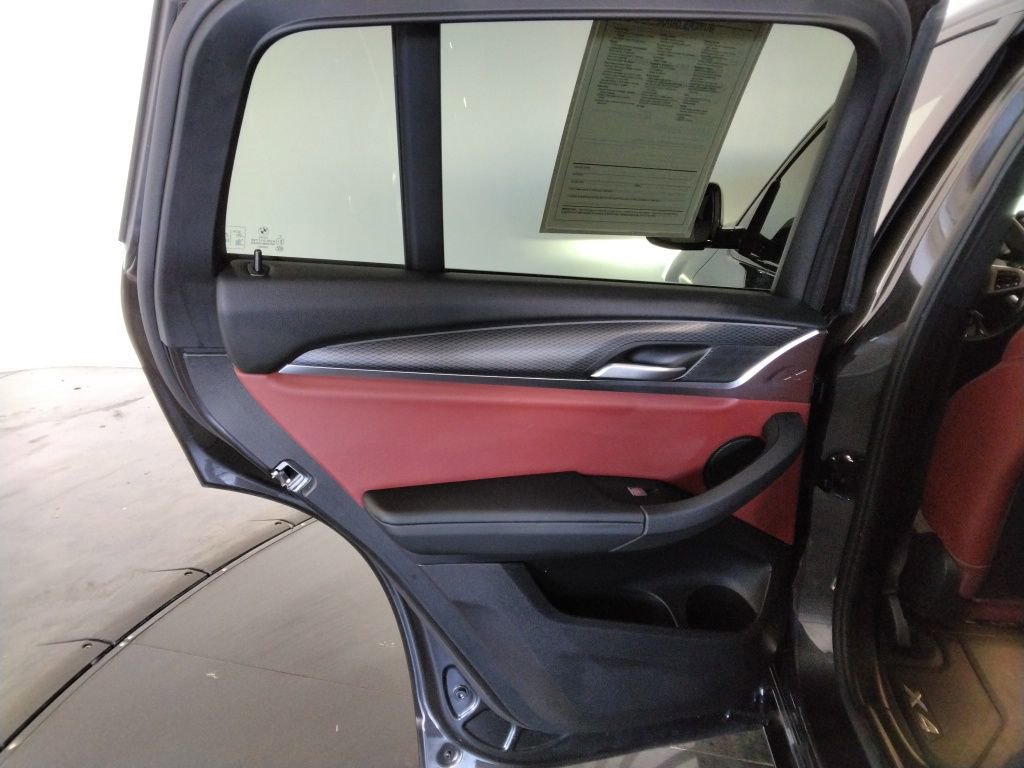Used 2023 BMW X4 xDrive30i image 36