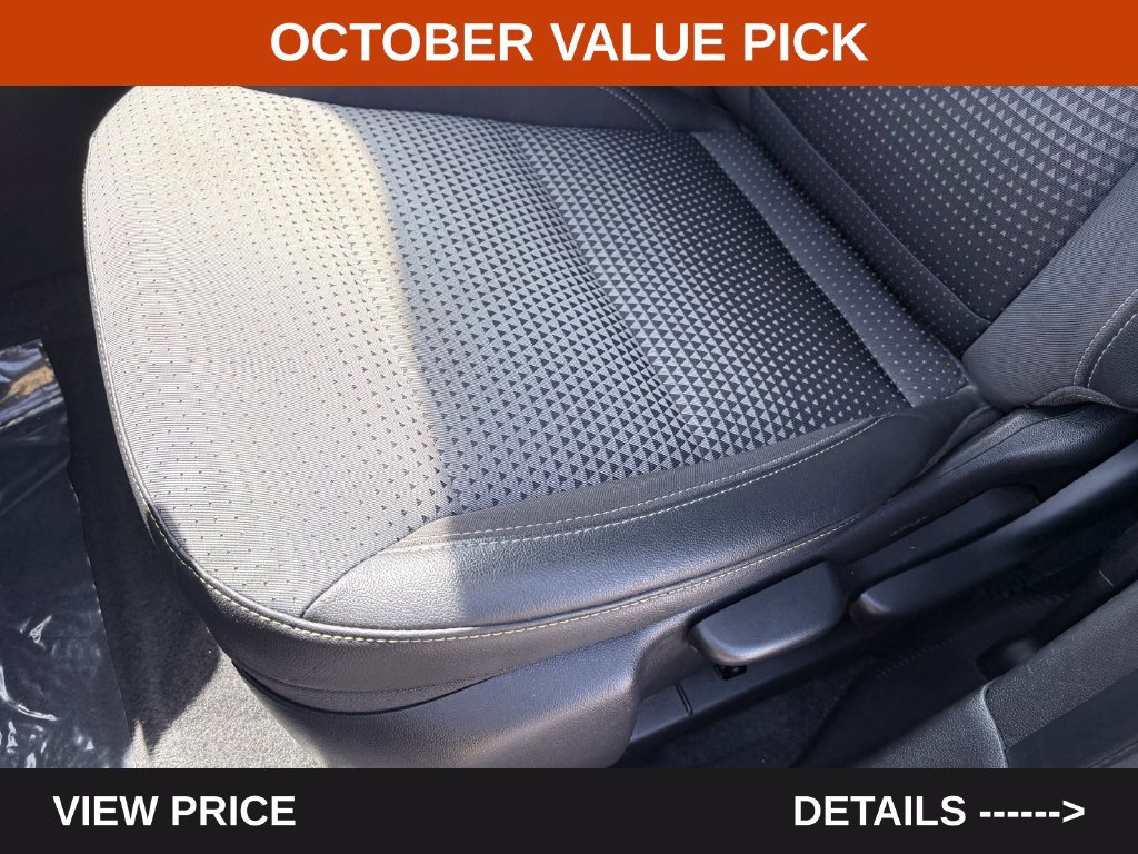 Used 2025 Chevrolet Trax LT FWD image 10